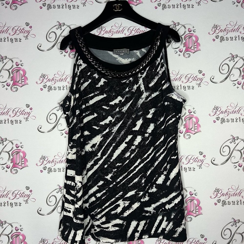 Laura tank top blouse with chain sparkly fabric snow leopard necklace chain 🔗